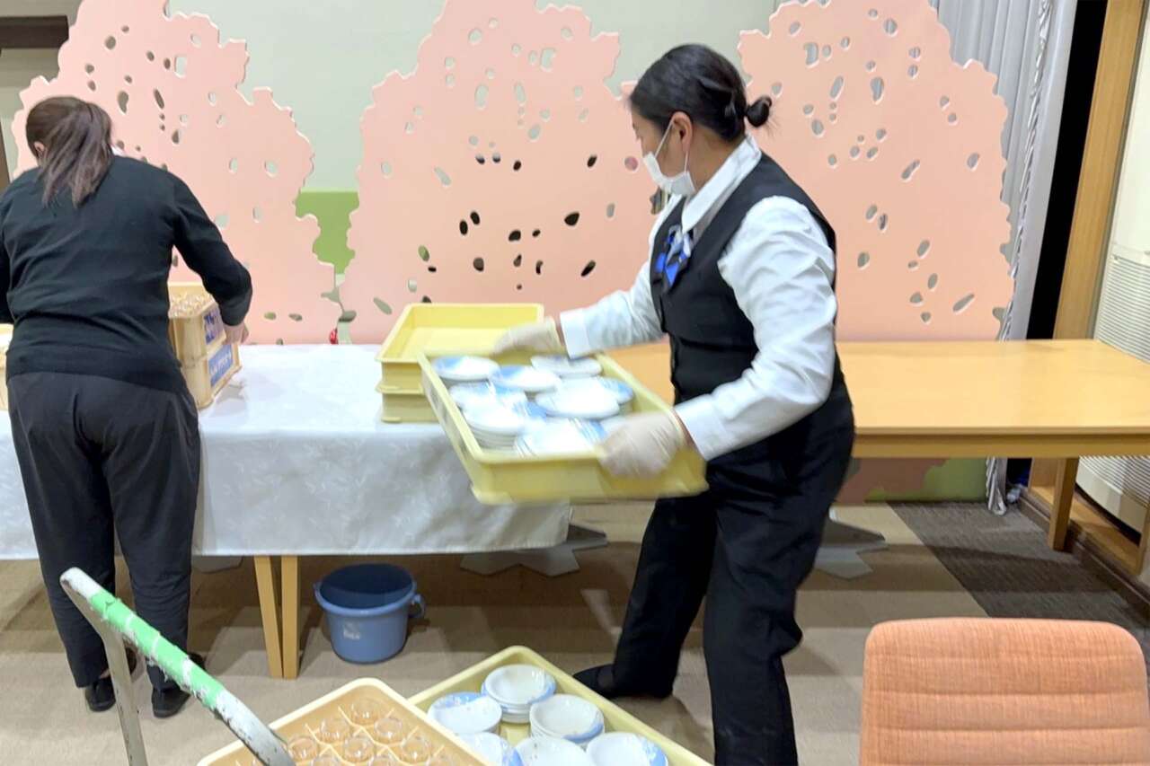 ケータリングスタッフIMAGE1-2